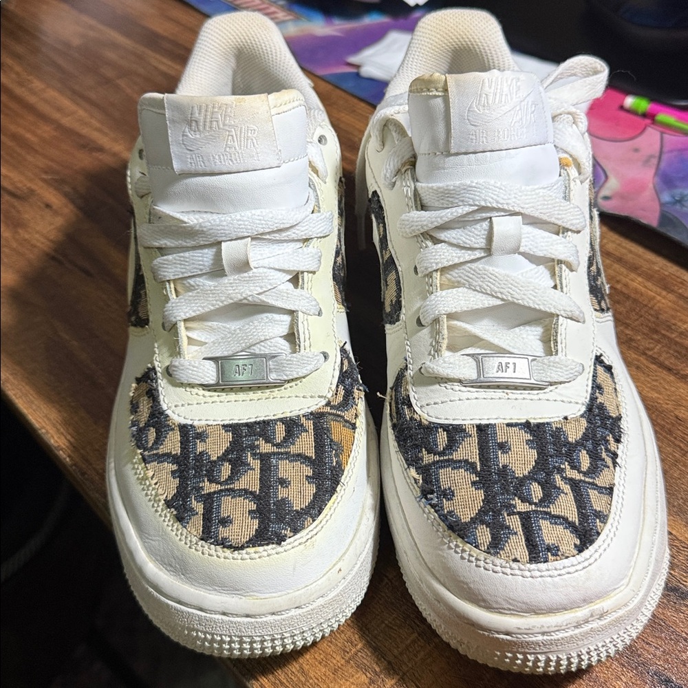 Nike Women's Shoes - White and Black